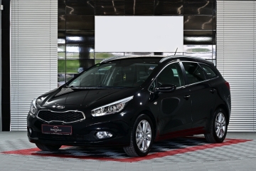 1.4 100 KM Nawigacja PDC  ALU Klimatyzacja BT AUX Gwarancja